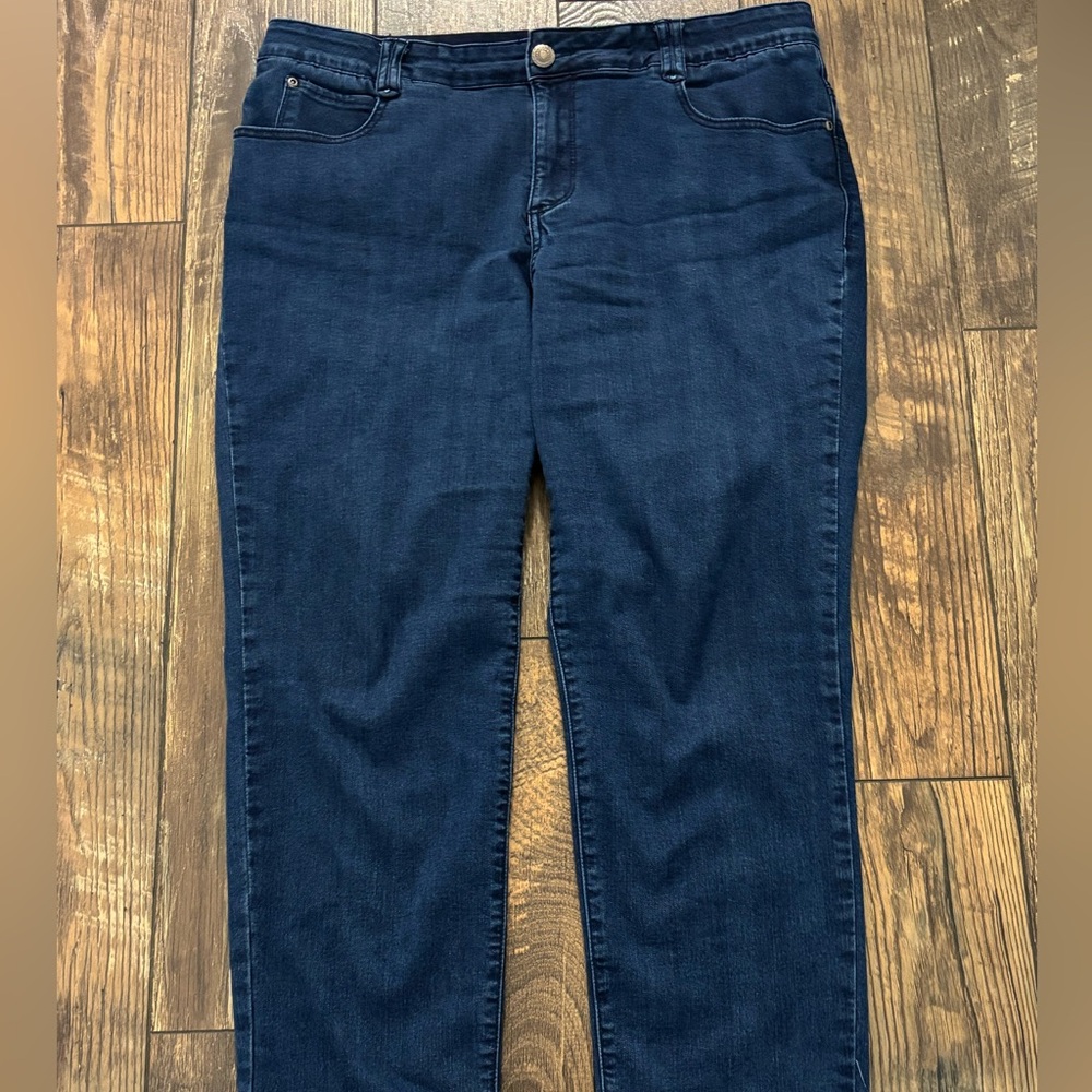 Ruby Road Women's Size 16 High-Rise Jeans with Decorative Brass Button